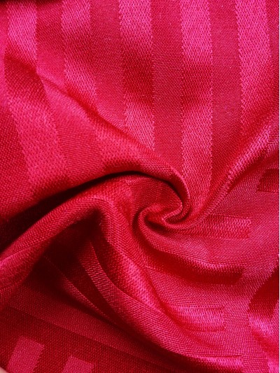 TB-FDN Table runner  living for tradeshow use 45 degree